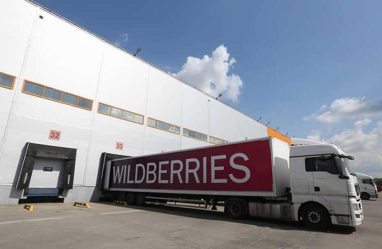 Надзор требует закрыть логистический центр Wildberries в Екатеринбурге: После пожара в Шушарах строители предупреждают о рисках ЧП