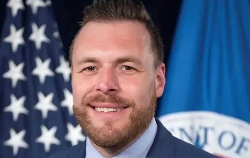 Главу администрации министерства обороны США Джо Каспера уволили за ошибки и скандальные заявления
