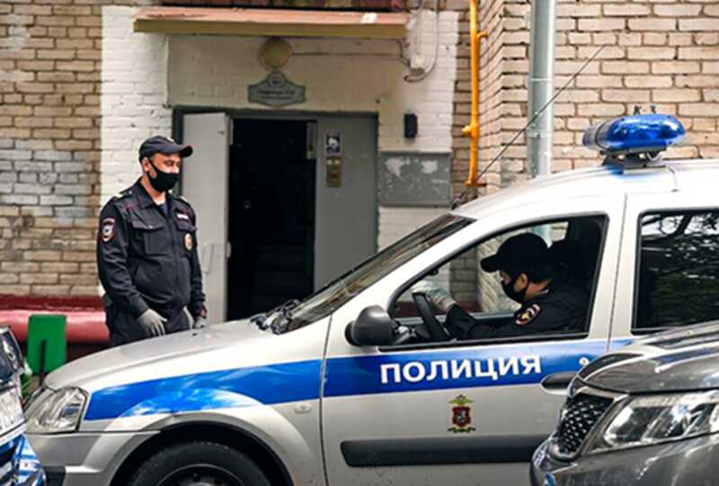 В Челябинске дети нацарапали оскорбление на автомобиле, полиция не торопится реагировать