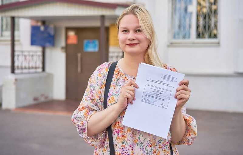 Активистку Софью Безменову доставили в полицию за участие в несанкционированной акции в московском метро