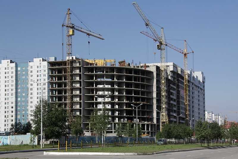 Непредвиденные кризисы: почему в Новосибирске не удаётся завершить строительство семи поликлиник