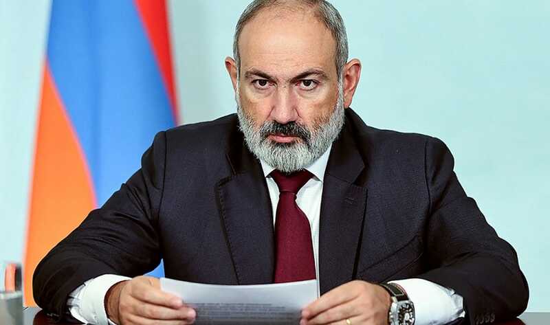 Премьер-министр Армении Никол Пашинян заявил о предотвращении заговора, назвав его "госпереворот мерзавцев"