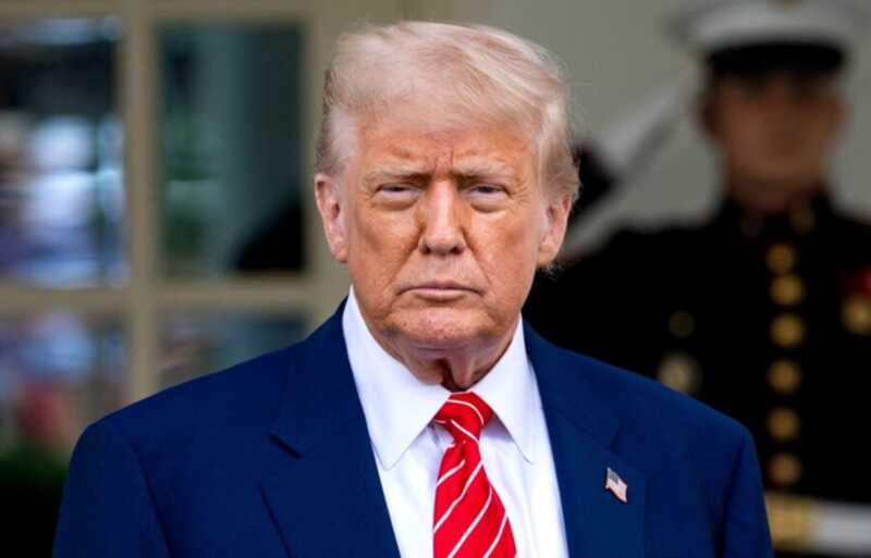 Американский президент Дональд Трамп выпустил духи с патриотическим посланием
