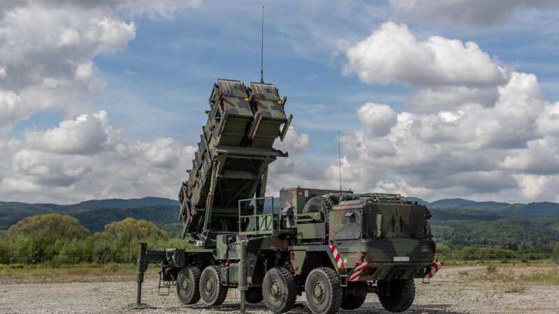 В связи с нехваткой перехватчиков Соединенные Штаты переносят крупную поставку систем Patriot для Украины