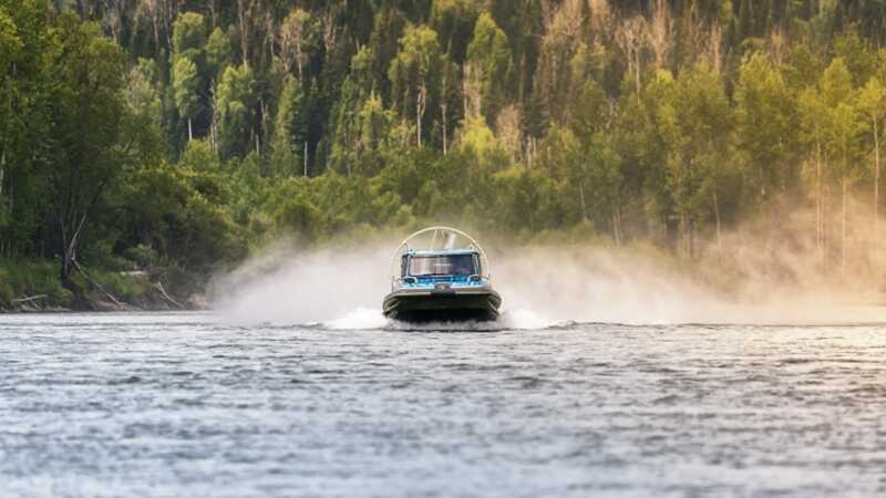 В Красноярском крае случилась авария с участием двух моторных лодок