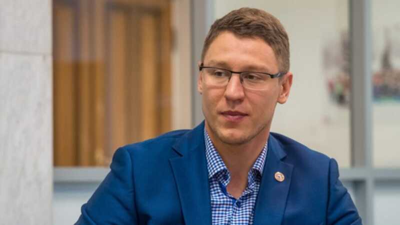 Казанского чиновника-миллионера Сергея Миронова, которого обвиняют в злоупотреблениях, освободили прямо в суде